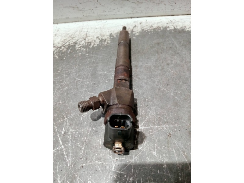 Recambio de inyector para saab 9-3 berlina referencia OEM IAM 0445110243  BOSCH