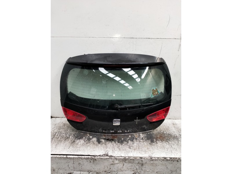 Recambio de porton trasero para seat leon (1p1) referencia OEM IAM   5P
