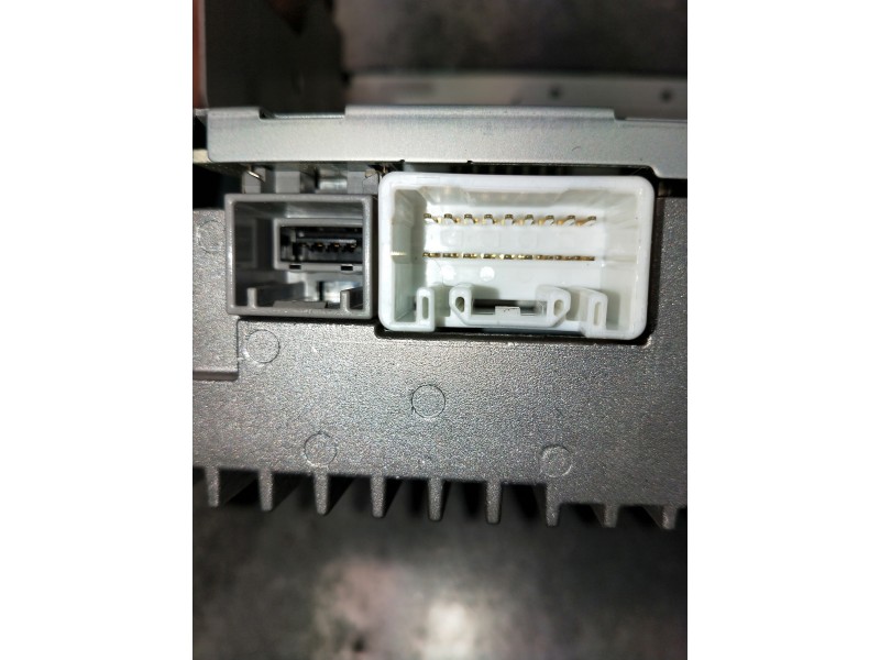 Recambio de sistema audio / radio cd para mitsubishi asx (ga0w) motion 2wd referencia OEM IAM 52247436 8701A626 
