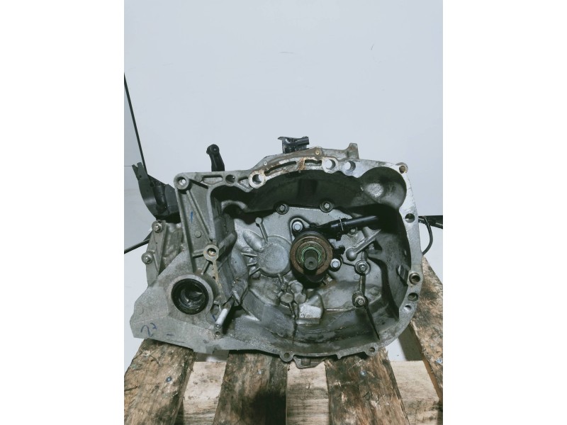 Recambio de caja cambios para dacia sandero ambiance referencia OEM IAM JH3360 S015303 