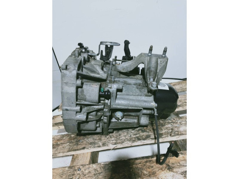 Recambio de caja cambios para dacia sandero ambiance referencia OEM IAM JH3360 S015303 