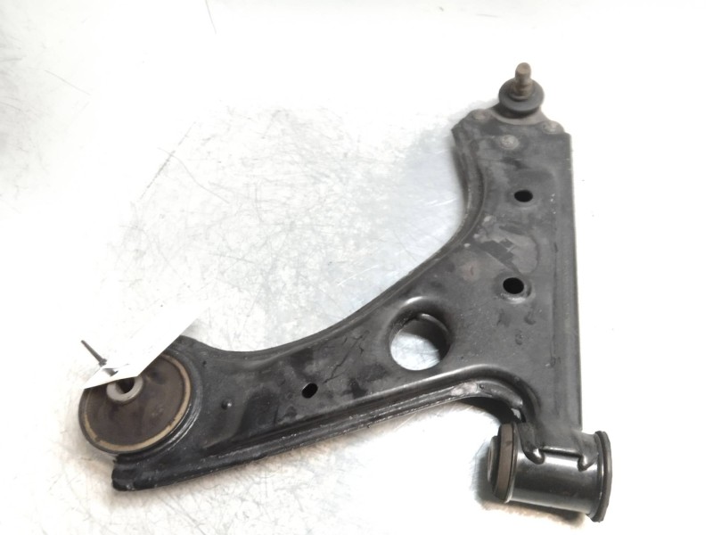 Recambio de brazo suspension inferior delantero izquierdo para opel corsa e color edition referencia OEM IAM   