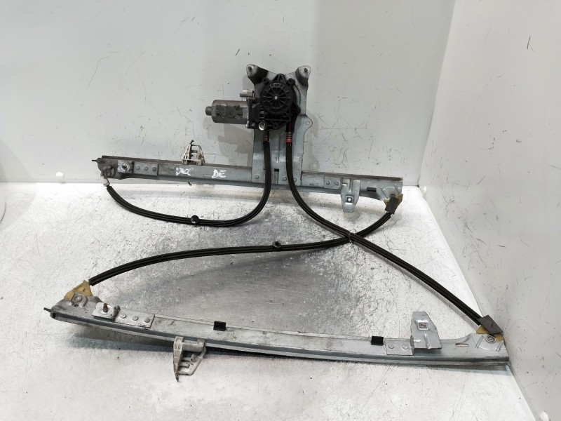Recambio de elevalunas delantero derecho para citroen xsara picasso referencia OEM IAM 0130821762  5P