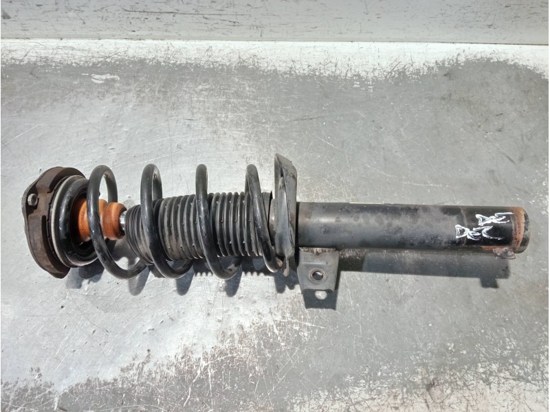 Recambio de amortiguador delantero derecho para seat leon (1p1) referencia OEM IAM 1T0413031 824904004440 