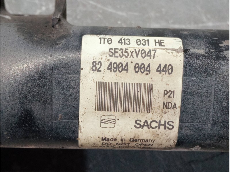 Recambio de amortiguador delantero derecho para seat leon (1p1) referencia OEM IAM 1T0413031 824904004440 