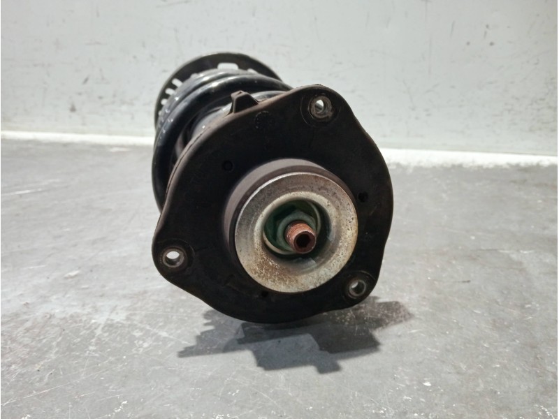Recambio de amortiguador delantero izquierdo para seat leon (1p1) referencia OEM IAM 1T0413031 824904004440 
