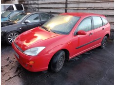 ford focus berlina (cak) del año 2001