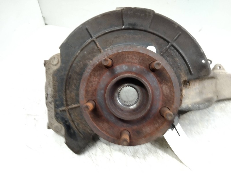 Recambio de mangueta delantera izquierda para jeep gr. cherokee (wh) 3.0 crd cat referencia OEM IAM   