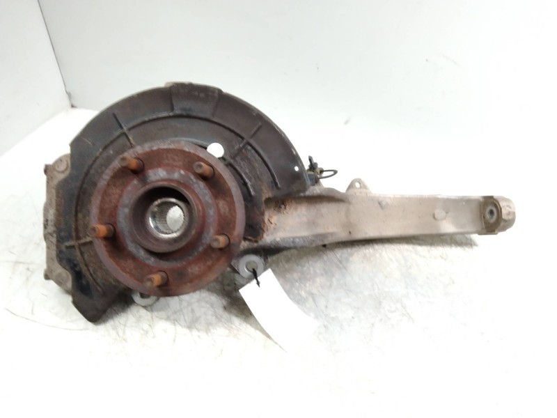 Recambio de mangueta delantera izquierda para jeep gr. cherokee (wh) 3.0 crd cat referencia OEM IAM   