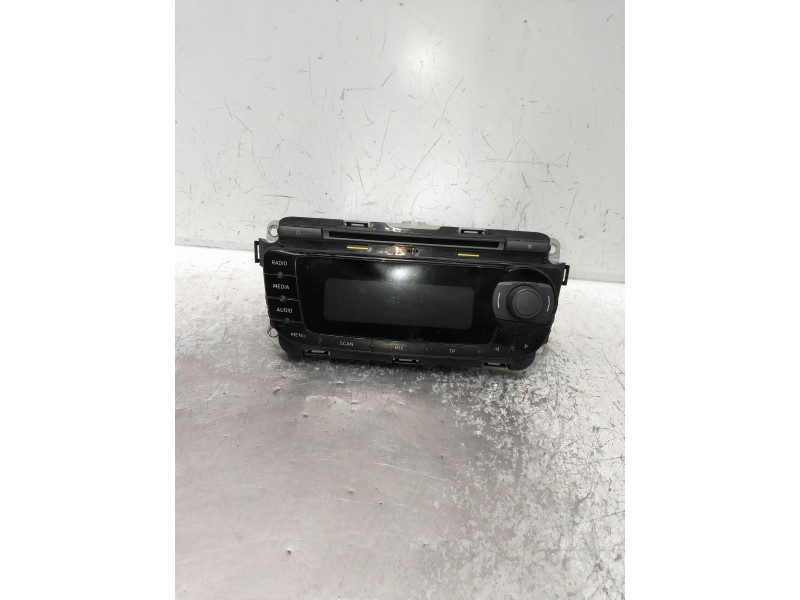 Recambio de sistema audio / radio cd para seat leon (1p1) referencia OEM IAM 1P0035153  