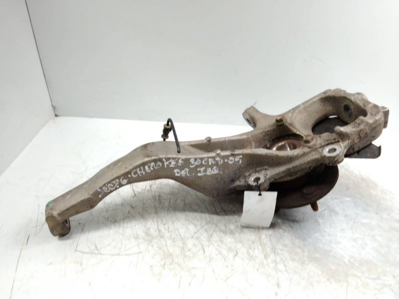 Recambio de mangueta delantera izquierda para jeep gr. cherokee (wh) 3.0 crd cat referencia OEM IAM   