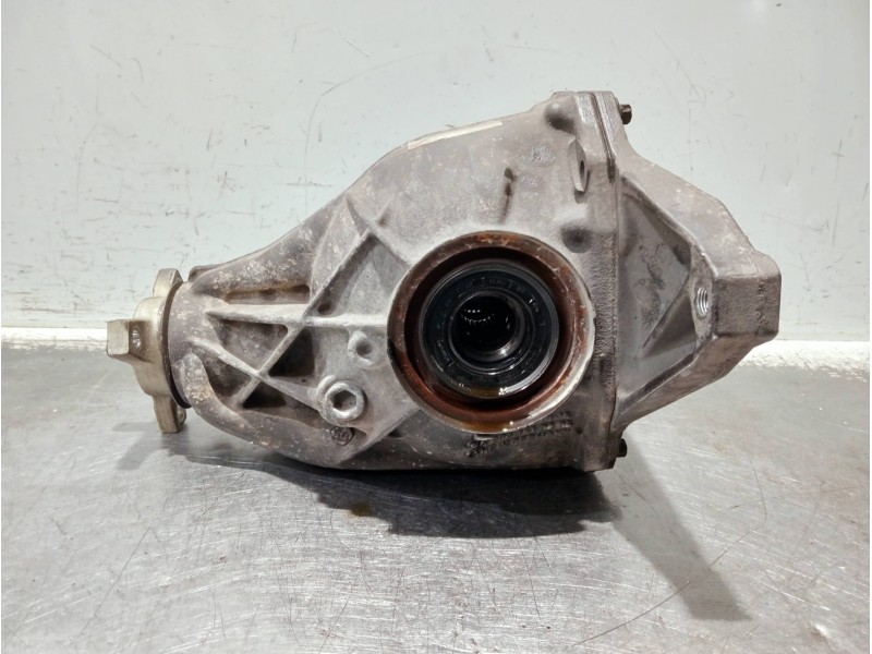 Recambio de diferencial trasero para mercedes clase c (w204) berlina referencia OEM IAM A2093510205 A2043510408 