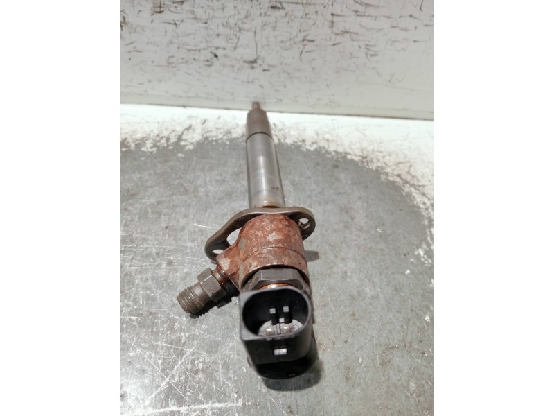 Recambio de inyector para peugeot 607 (s2) referencia OEM IAM 5U3Q9K546AA  SIEMENS