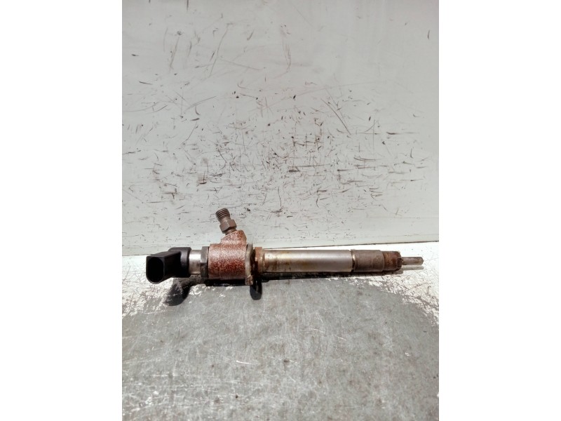 Recambio de inyector para peugeot 607 (s2) referencia OEM IAM 5U3Q9K546AA  SIEMENS