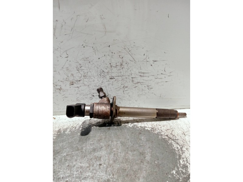 Recambio de inyector para peugeot 607 (s2) referencia OEM IAM 5U3Q9K546AA  SIEMENS