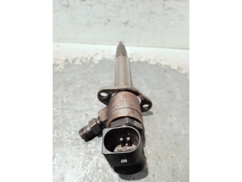 Recambio de inyector para peugeot 607 (s2) referencia OEM IAM 5U3Q9K546AA  SIEMENS