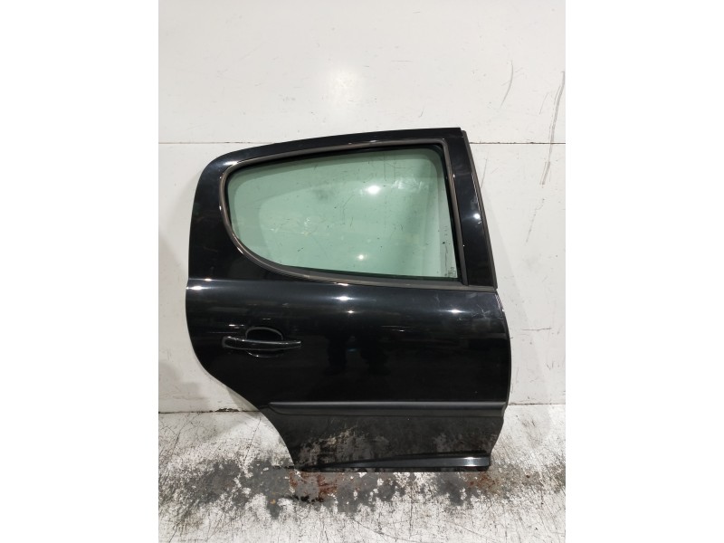 Recambio de puerta trasera derecha para peugeot 207 1.6 hdi referencia OEM IAM   5P