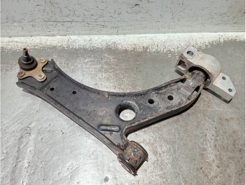 Recambio de brazo suspension inferior delantero derecho para volkswagen golf vi variant (aj5) advance referencia OEM IAM 1K04071