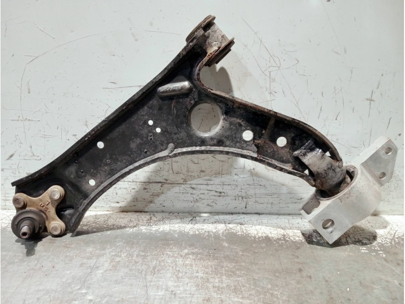 Recambio de brazo suspension inferior delantero izquierdo para volkswagen golf vi variant (aj5) advance referencia OEM IAM 1K040