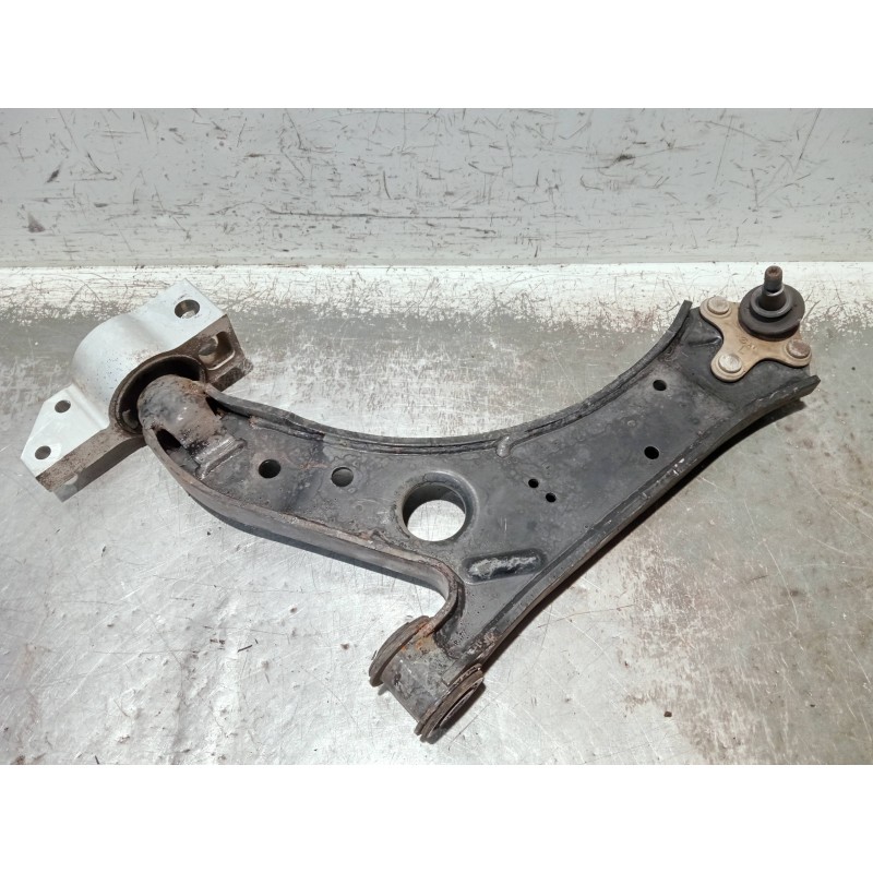 Recambio de brazo suspension inferior delantero izquierdo para volkswagen golf vi variant (aj5) advance referencia OEM IAM 1K040