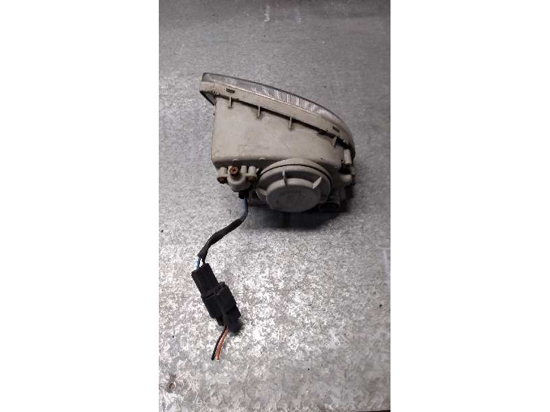 Recambio de faro antiniebla izquierdo para hyundai elantra (xd) 1.6 16v cat referencia OEM IAM   