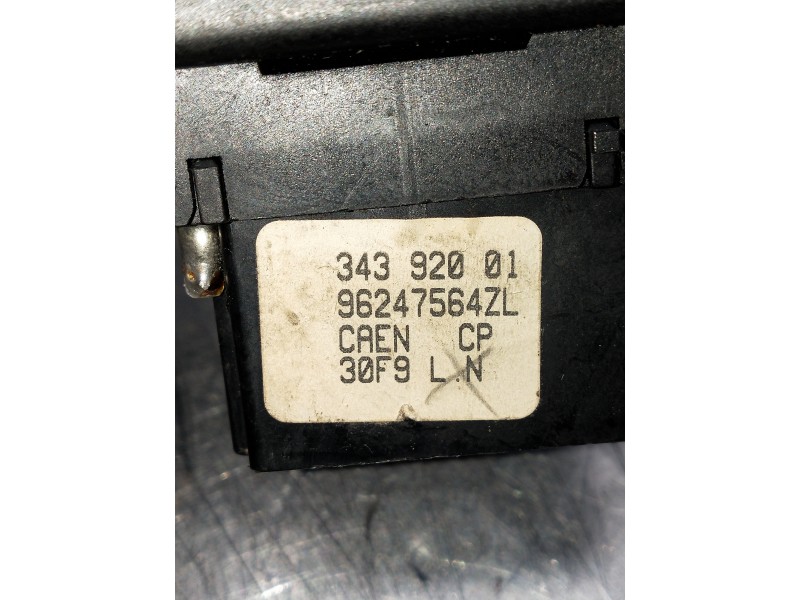 Recambio de mando luces para peugeot 206 berlina referencia OEM IAM 96247564ZL 34392001 