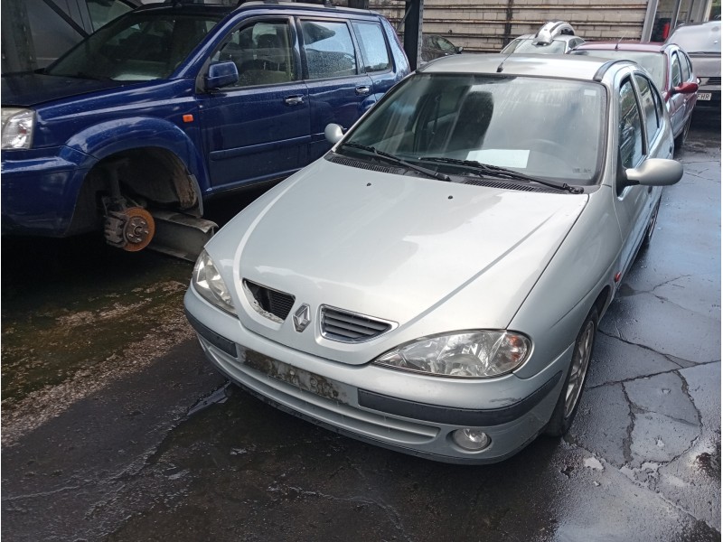 renault megane i fase 2 berlina (ba0) del año 2000