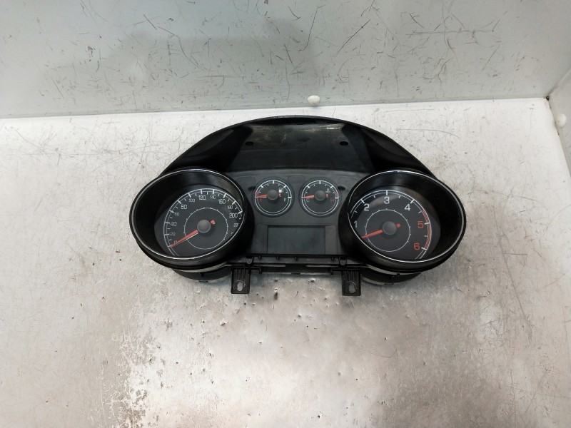 Recambio de cuadro instrumentos para fiat bravo (198) referencia OEM IAM 51761174  