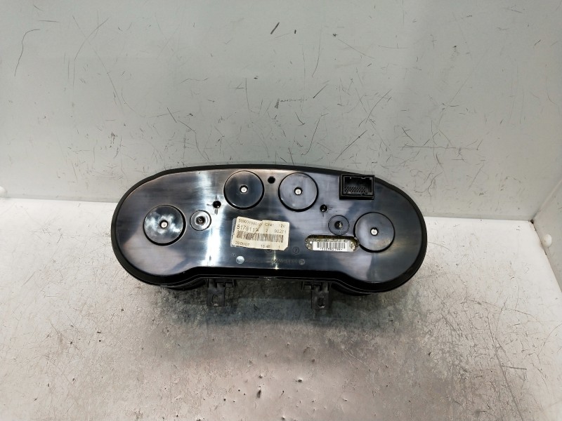 Recambio de cuadro instrumentos para fiat bravo (198) referencia OEM IAM 51761174  