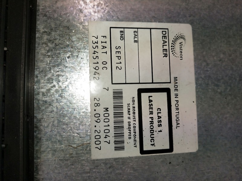 Recambio de sistema audio / radio cd para fiat bravo (198) referencia OEM IAM 735451942  