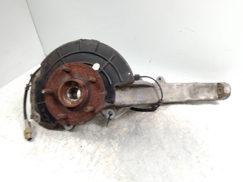 Recambio de mangueta delantera izquierda para jeep gr. cherokee (wh) 3.0 crd overland referencia OEM IAM   