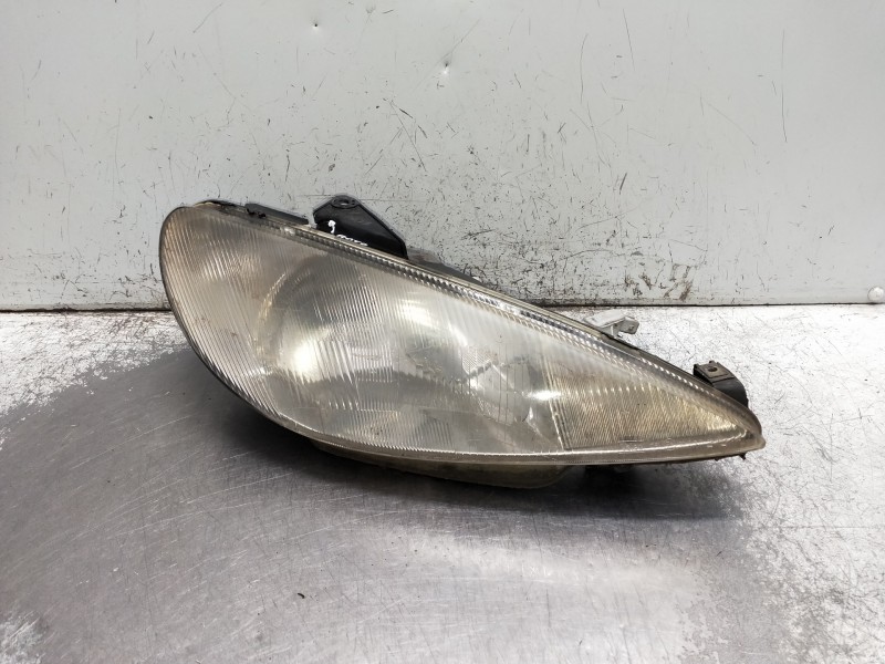 Recambio de faro derecho para peugeot 206 berlina referencia OEM IAM 9632689280  