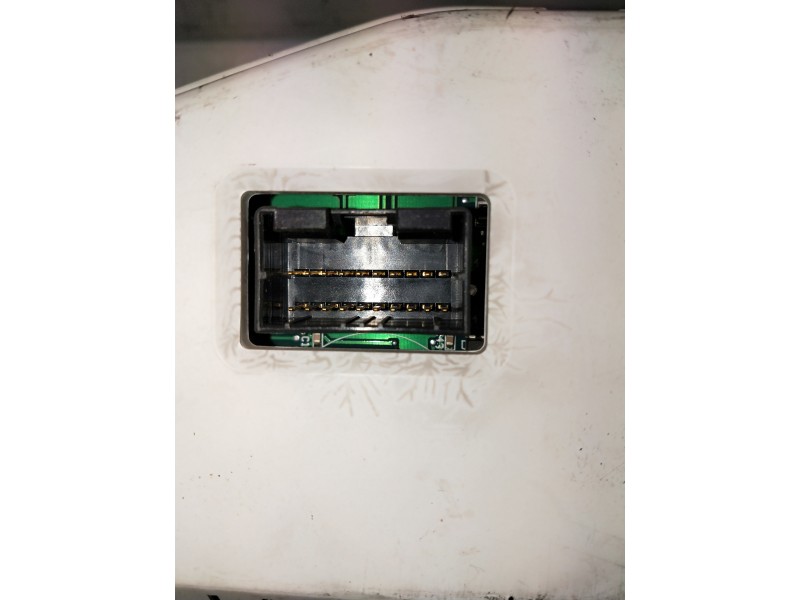 Recambio de cuadro instrumentos para hyundai coupe (gk) referencia OEM IAM 940132C220  