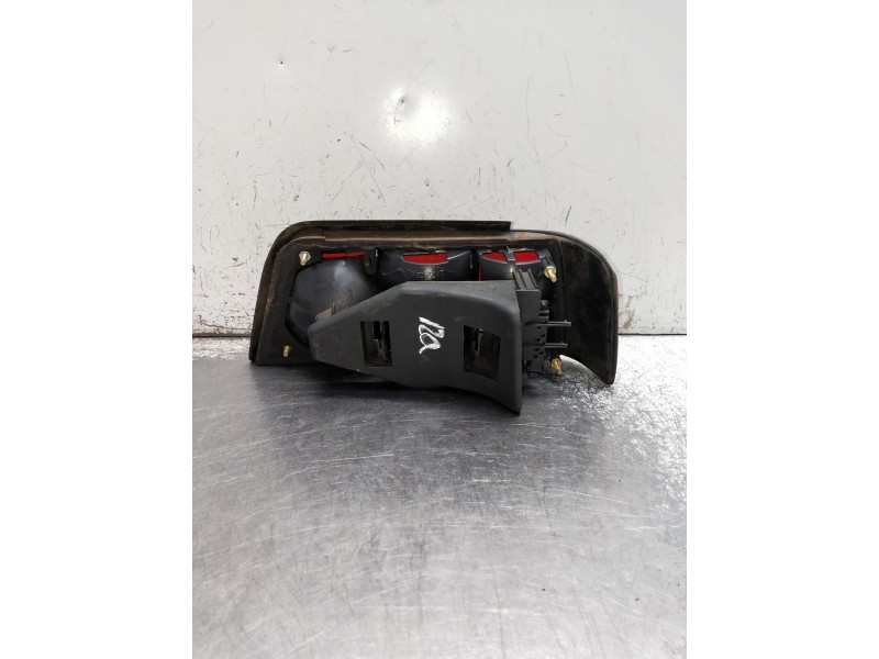 Recambio de piloto trasero izquierdo para peugeot 405 berlina referencia OEM IAM   