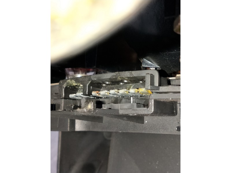 Recambio de piloto trasero izquierdo para peugeot 405 berlina referencia OEM IAM   