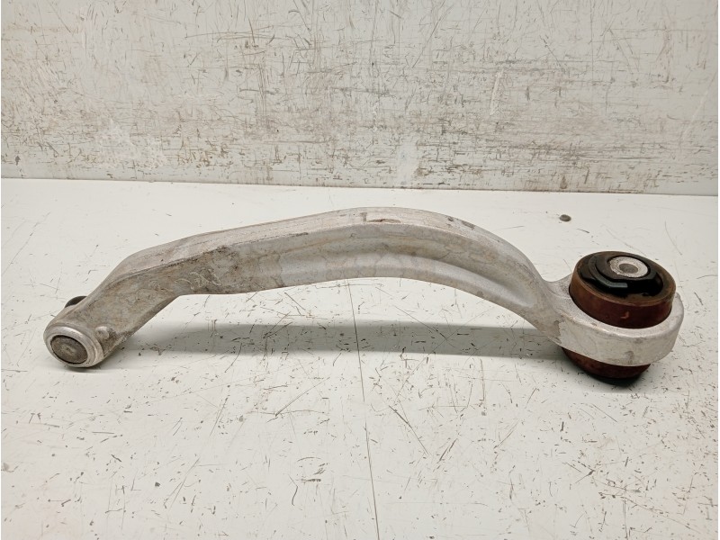 Recambio de brazo suspension inferior delantero derecho para audi s6 berlina (4b4) referencia OEM IAM   