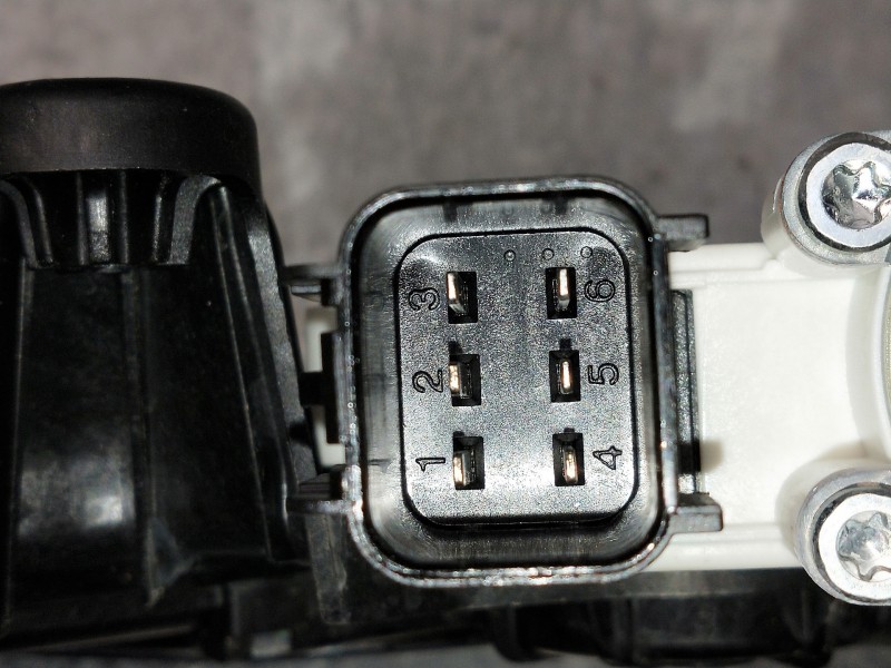 Recambio de elevalunas trasero derecho para jaguar f-pace referencia OEM IAM HK8327000AC  5P Recambio de elevalunas trasero derecho para jaguar f-pace referencia OEM IAM HK8327000AC  5P