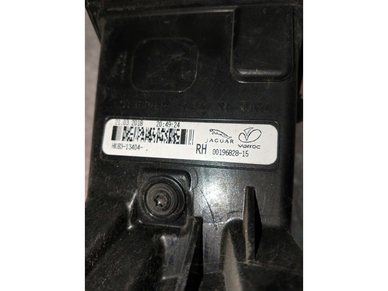 Recambio de piloto trasero derecho para jaguar f-pace referencia OEM IAM HK8313404  
