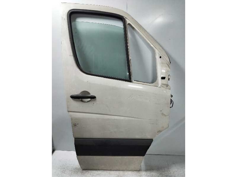 Recambio de puerta delantera derecha para volkswagen crafter caja cerrada referencia OEM IAM   