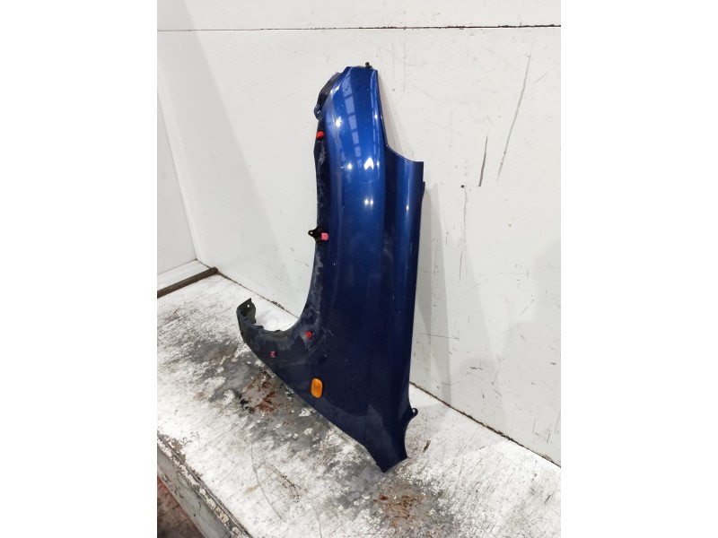 Recambio de aleta delantera izquierda para toyota rav 4 (a2) referencia OEM IAM   