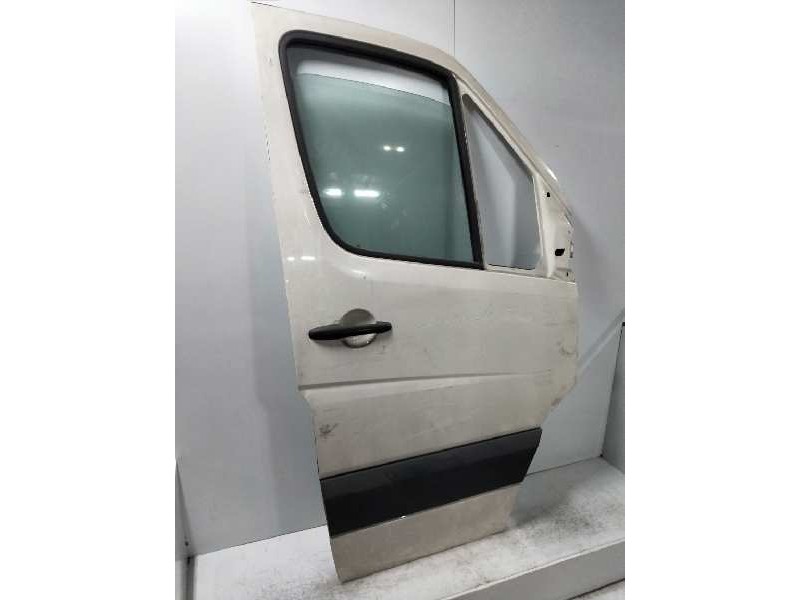 Recambio de puerta delantera derecha para volkswagen crafter caja cerrada referencia OEM IAM   