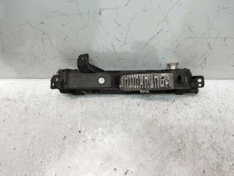 Recambio de faro antiniebla derecho para jaguar f-pace referencia OEM IAM HK8315200AD 10581020000  Recambio de faro antiniebla derecho para jaguar f-pace referencia OEM IAM HK8315200AD 10581020000