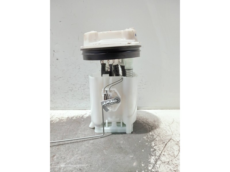 Recambio de bomba combustible para volvo s40 berlina referencia OEM IAM 0986580313  