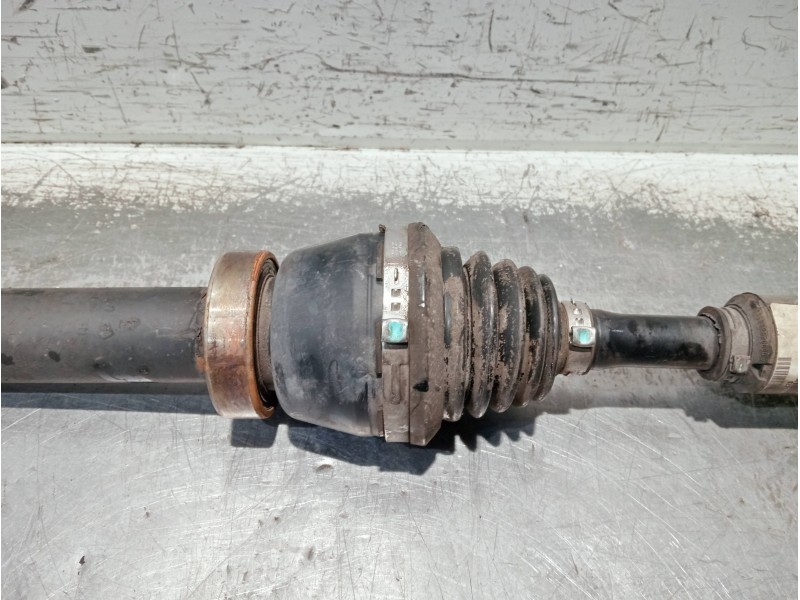 Recambio de transmision delantera derecha para volvo s40 berlina referencia OEM IAM P30620828 T020527 