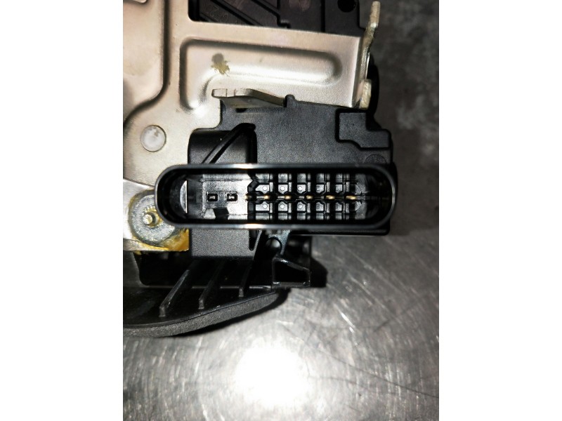 Recambio de motor cierre centralizado delantero derecho para jaguar f-pace referencia OEM IAM C31425103  5P