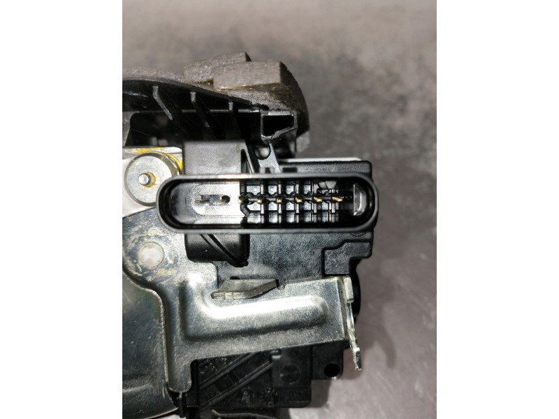 Recambio de motor cierre centralizado trasero izquierdo para jaguar f-pace referencia OEM IAM GX6A26413CB C37735102 5P