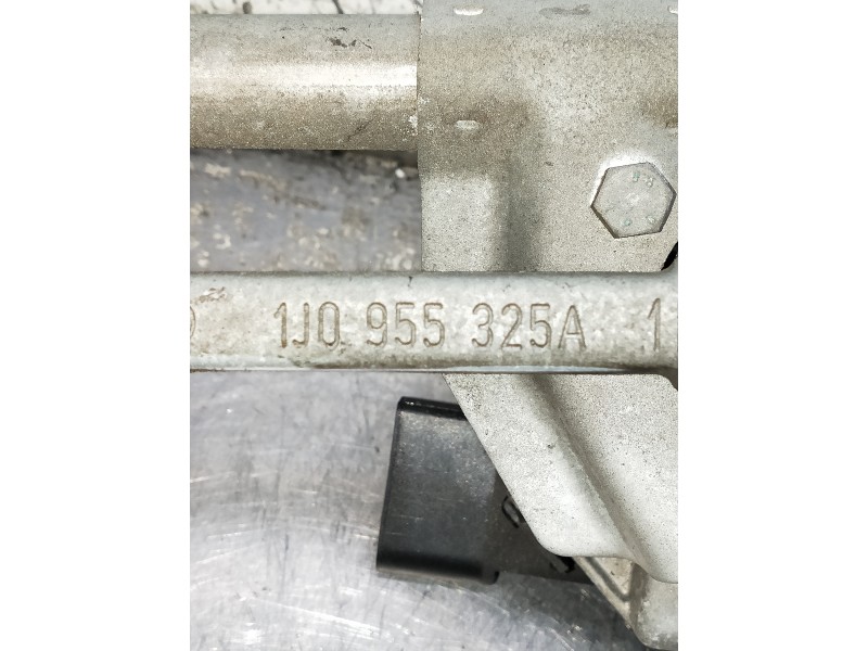 Recambio de motor limpia delantero para audi a3 (8l) referencia OEM IAM 1J0955325A  