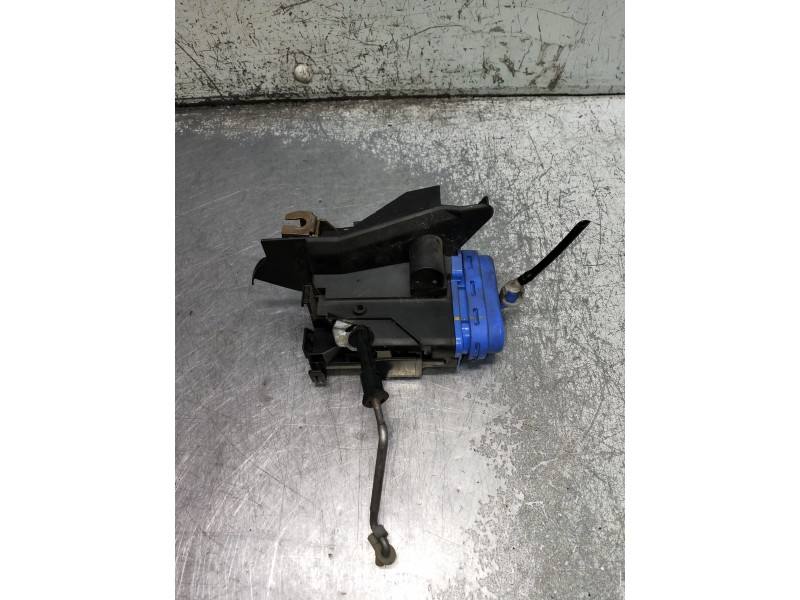 Recambio de motor cierre centralizado trasero izquierdo para audi a3 (8l) referencia OEM IAM   5P