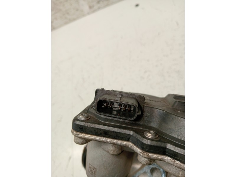 Recambio de valvula egr para jaguar f-pace referencia OEM IAM G4D35H273AC 704923130  Recambio de valvula egr para jaguar f-pace referencia OEM IAM G4D35H273AC 704923130