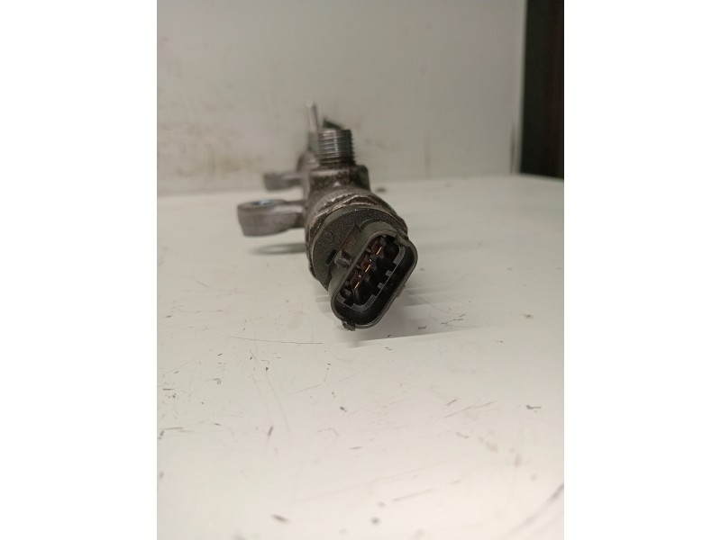 Recambio de rampa inyectora para jaguar f-pace referencia OEM IAM 0445214332 G4D39D280AA  Recambio de rampa inyectora para jaguar f-pace referencia OEM IAM 0445214332 G4D39D280AA